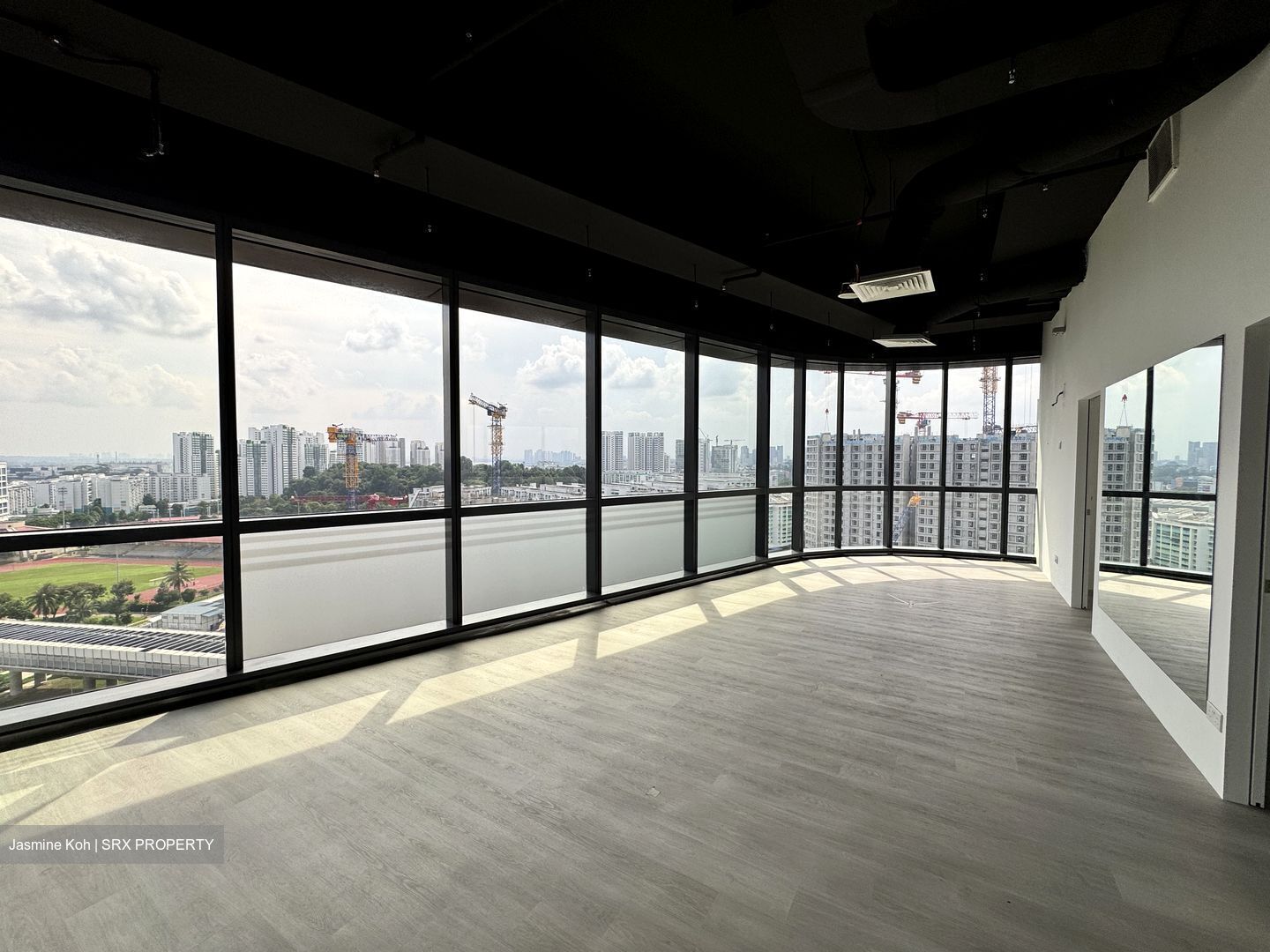 Woods Square (D25), Office #608087741